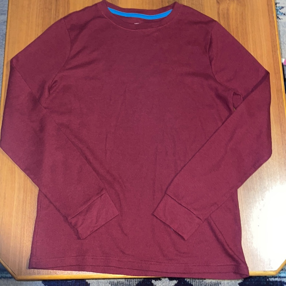 XL long sleeved shirt